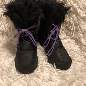 Itasca Girl Youth Size 5 Winter SKI Boots Black & Purple Faux Fur Lined